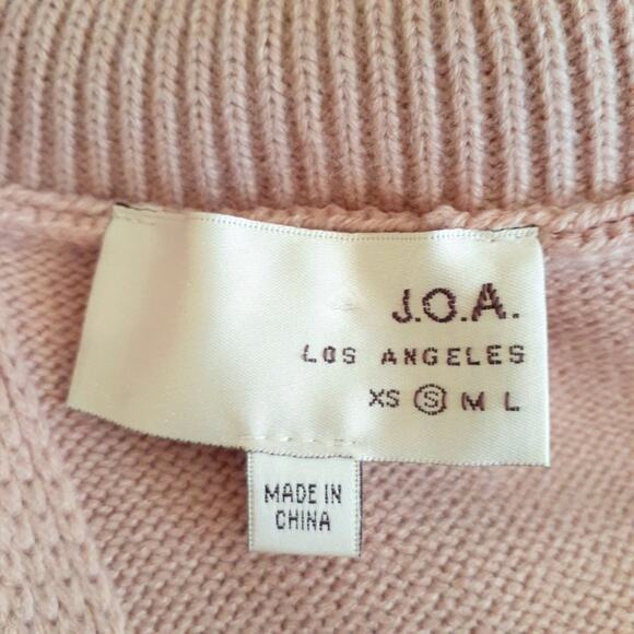 JOA Revolve Oversized Turtleneck Sweater Dusty Pink - Picture 6 of 9
